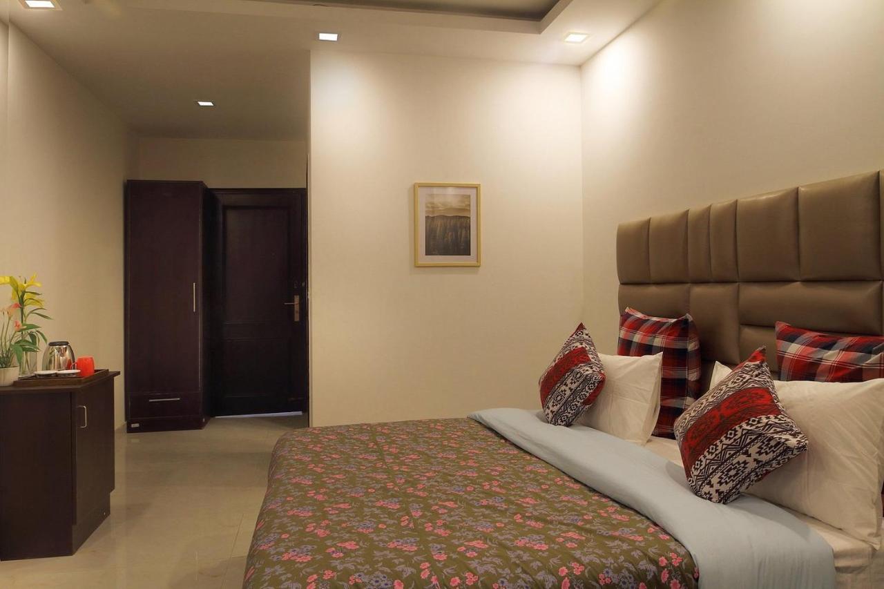 Park Studio Dlf Phase 2, Cyber City, Gurgaon Exterior foto